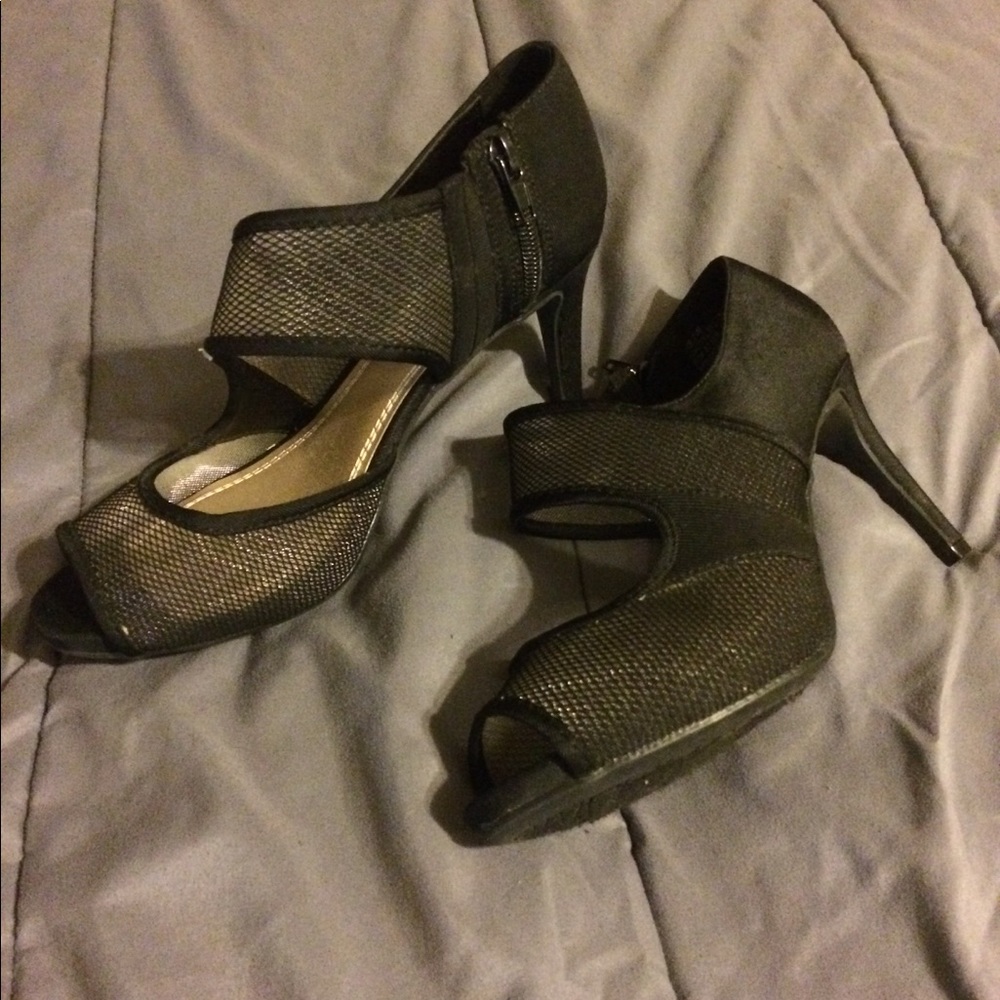 Brand new heels